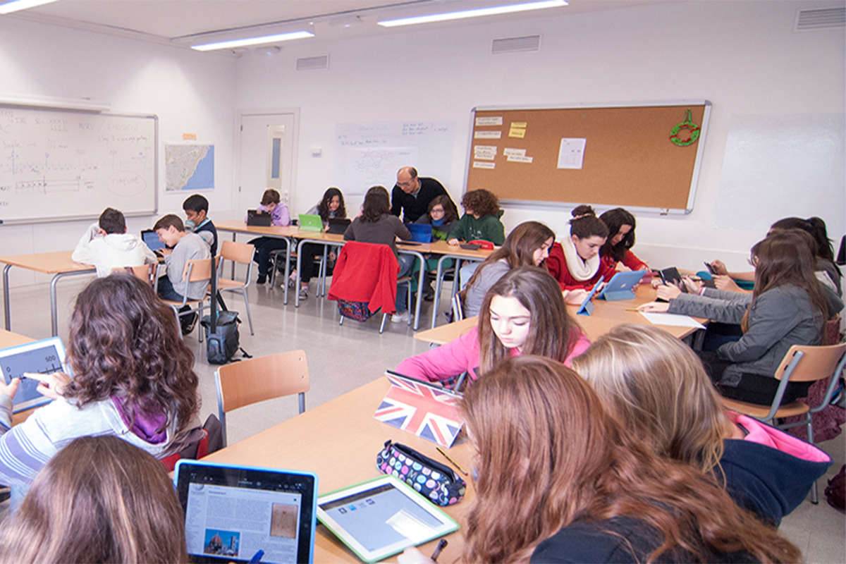 Conferencia -  Hacia una escuela secundaria de y para el siglo XXI